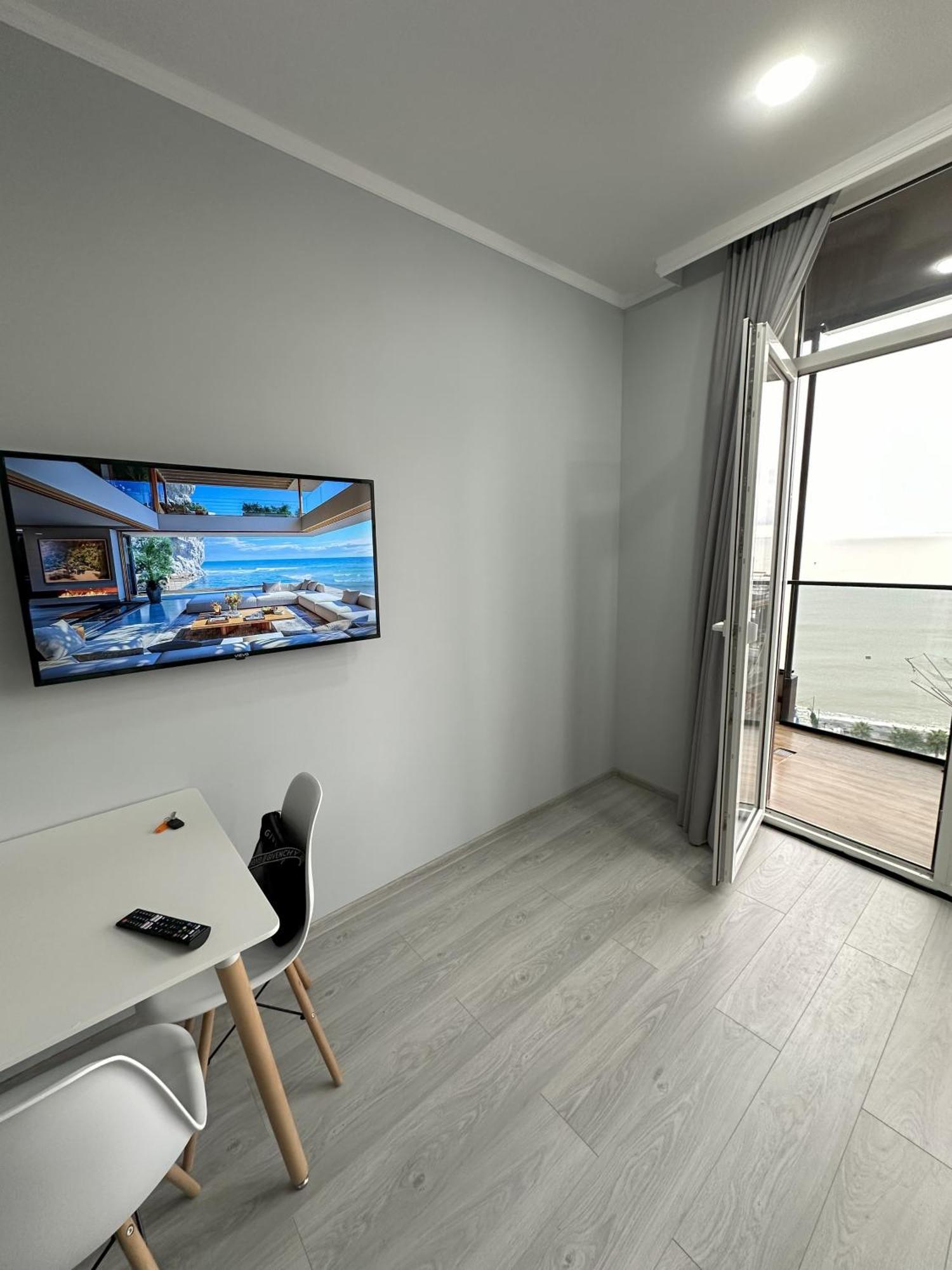 Bi Residence Sea View Luxury Batumi Esterno foto